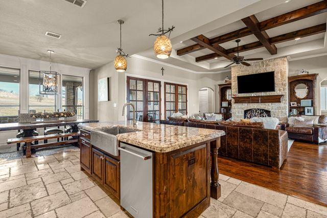 7756 Bella Milano Drive, Fort Worth, TX 76126
