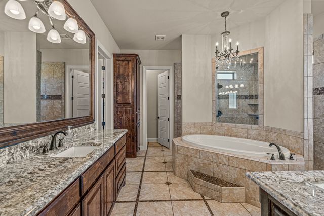 7756 Bella Milano Drive, Fort Worth, TX 76126