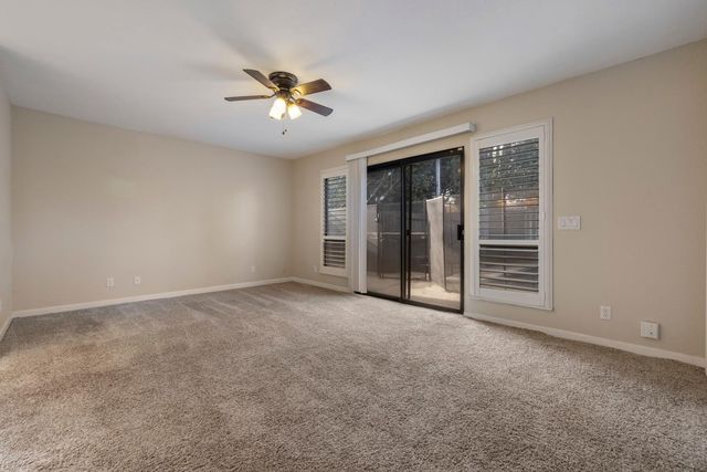 931 Amberwood Rd, Sacramento, CA 95864