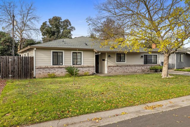931 Amberwood Rd, Sacramento, CA 95864