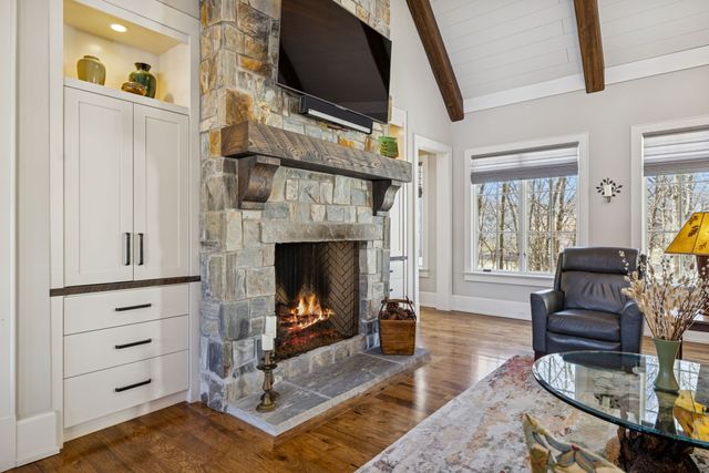 8463 Heirloom Blvd, College Grove, TN 37046