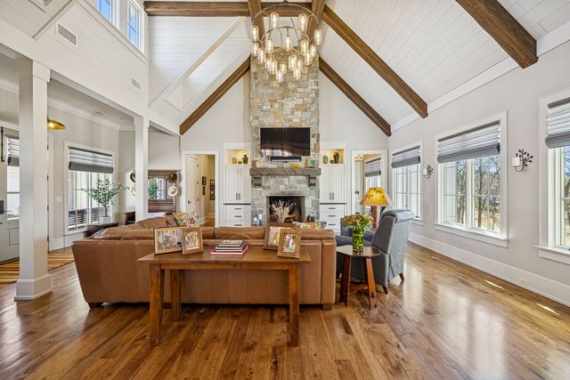 8463 Heirloom Blvd, College Grove, TN 37046