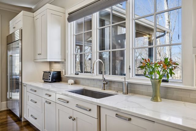 8463 Heirloom Blvd, College Grove, TN 37046