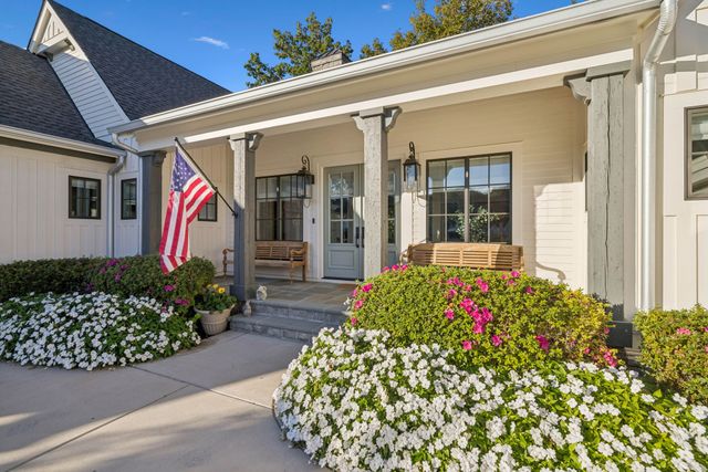 8463 Heirloom Blvd, College Grove, TN 37046