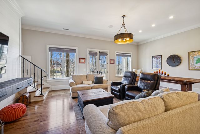 8463 Heirloom Blvd, College Grove, TN 37046