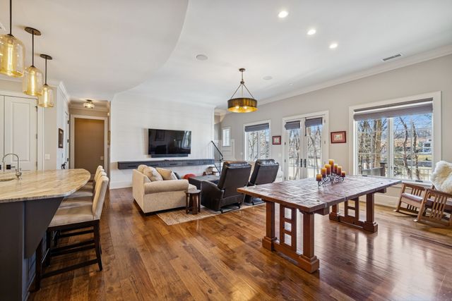 8463 Heirloom Blvd, College Grove, TN 37046