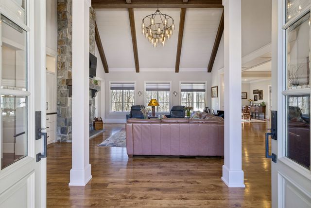 8463 Heirloom Blvd, College Grove, TN 37046