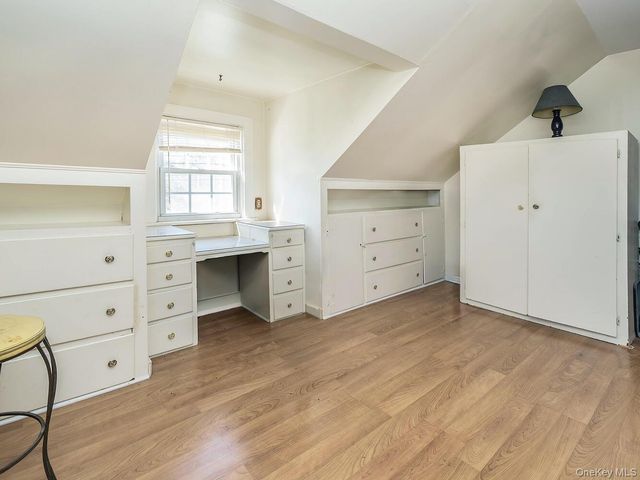9 West Street, Greenvale, NY 11548