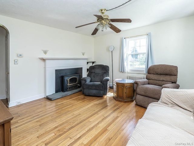 9 West Street, Greenvale, NY 11548