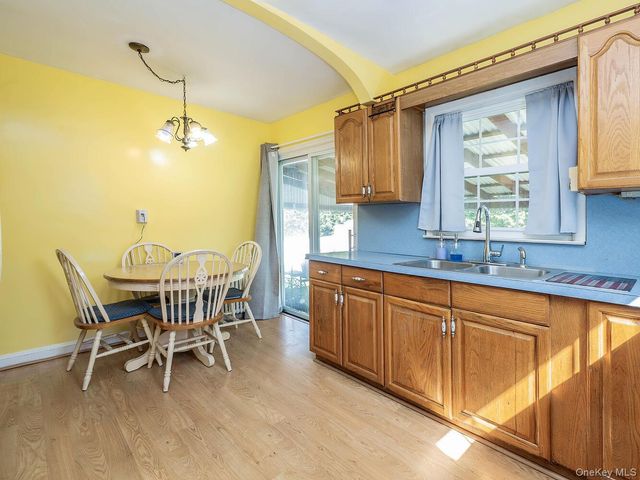 9 West Street, Greenvale, NY 11548