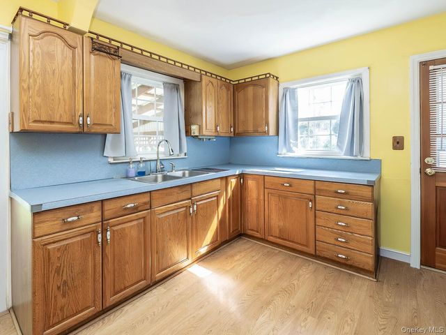 9 West Street, Greenvale, NY 11548