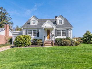 9 West Street, Greenvale, NY 11548