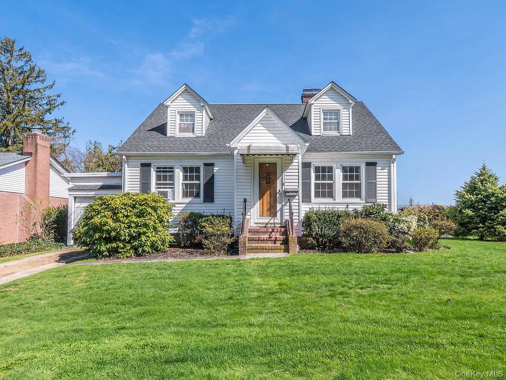 9 West Street, Greenvale, NY 11548