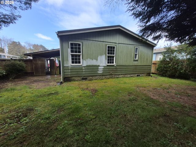 648 S CORAL St, Rockaway Beach, OR 97136