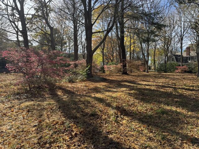 18 Douglas Avenue, Monument Beach, MA 02553