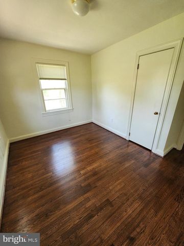 7465 OAKLAND MILLS RD, Columbia, MD 21046