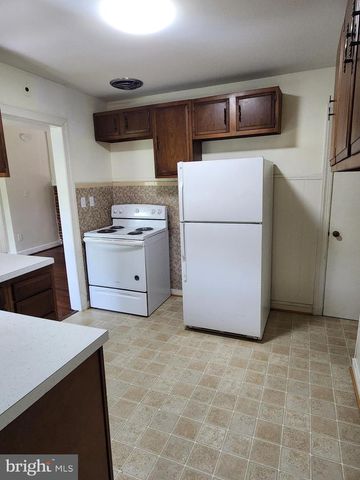 7465 OAKLAND MILLS RD, Columbia, MD 21046