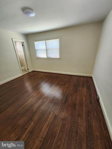 7465 OAKLAND MILLS RD, Columbia, MD 21046