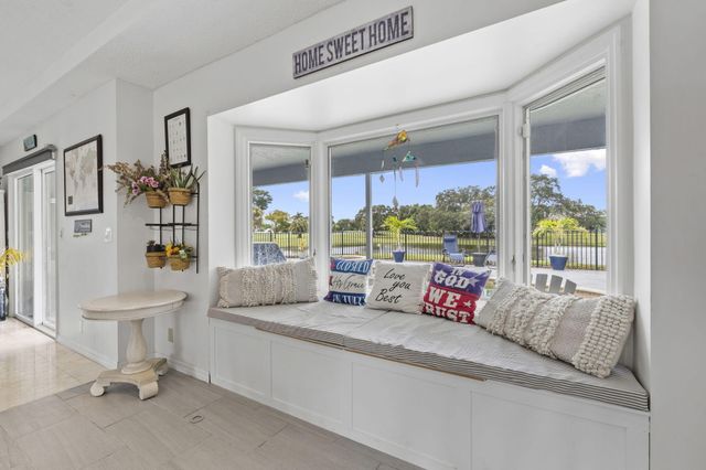 118 ELYSIUM Drive, Royal Palm Beach, FL 33411