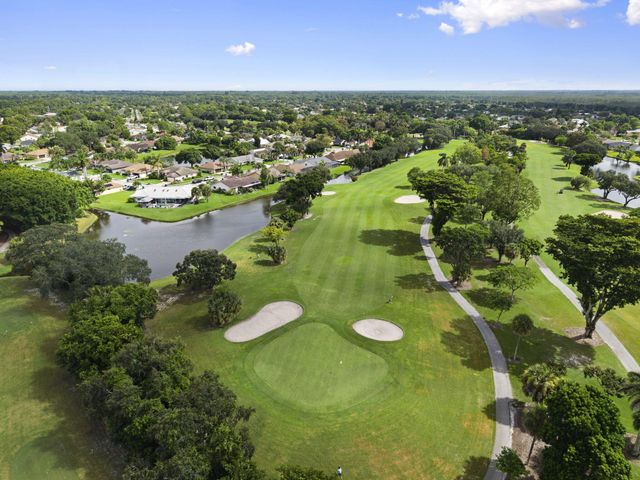 118 ELYSIUM Drive, Royal Palm Beach, FL 33411