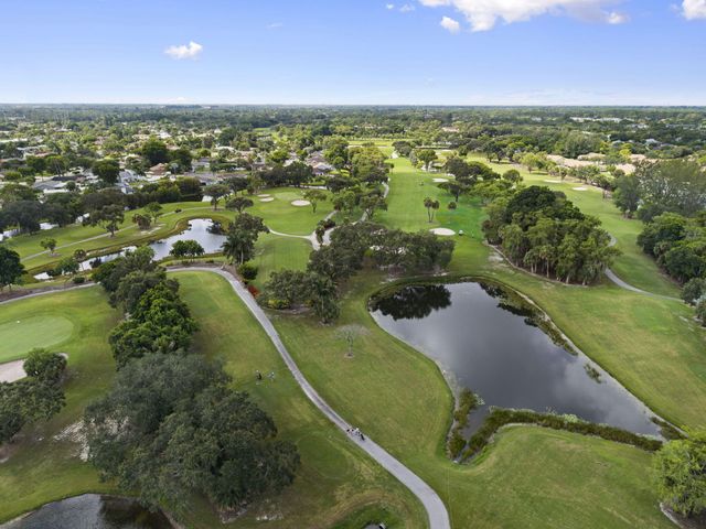 118 ELYSIUM Drive, Royal Palm Beach, FL 33411