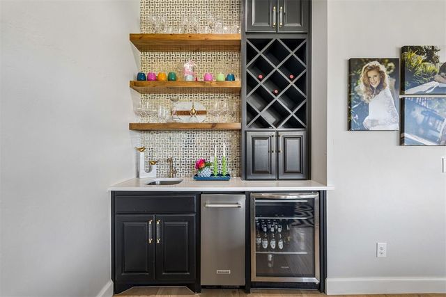 201 Saint Claire Drive, Edmond, OK 73025