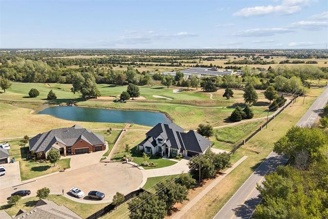 201 Saint Claire Drive, Edmond, OK 73025