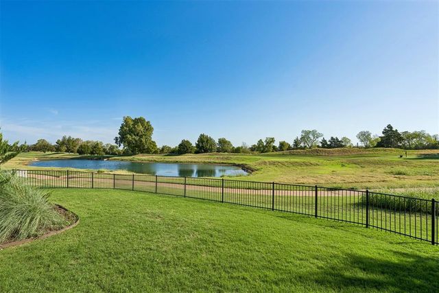 201 Saint Claire Drive, Edmond, OK 73025