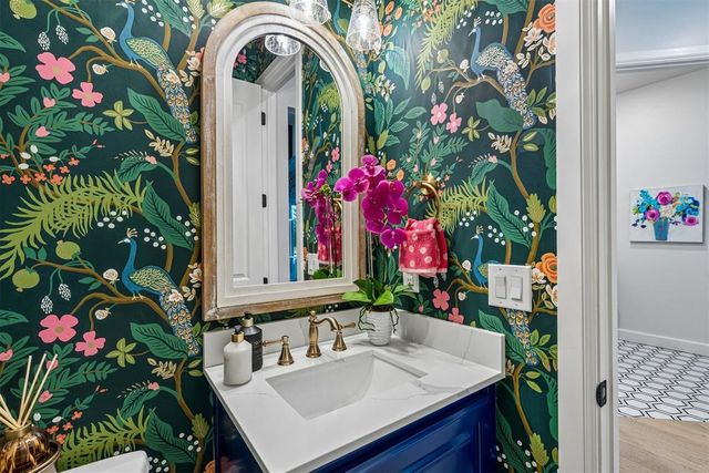201 Saint Claire Drive, Edmond, OK 73025