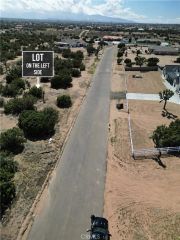 11075 Heartland, Oak Hills, CA 92344