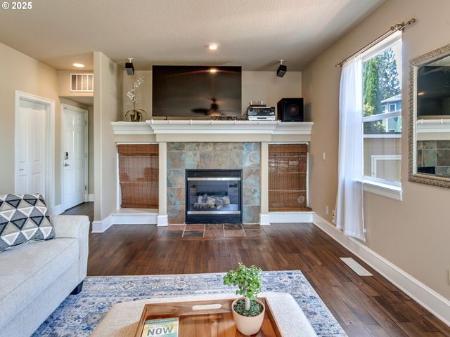 7913 Sw LEISER Ln, Portland, OR 97224