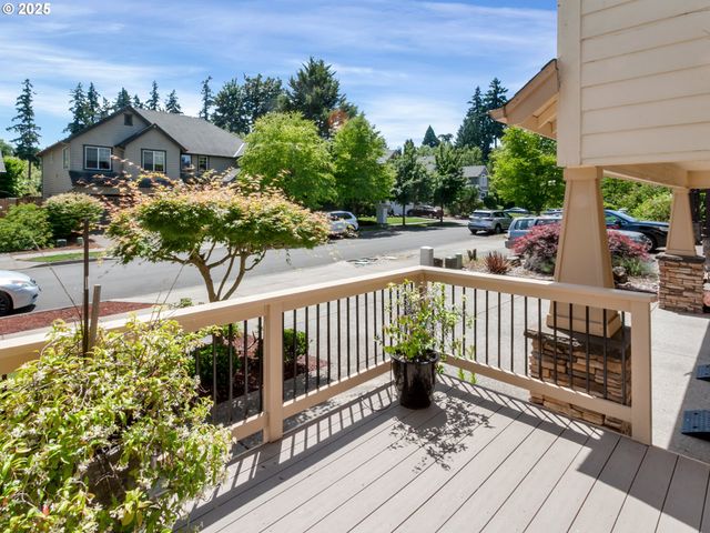 7913 Sw LEISER Ln, Portland, OR 97224