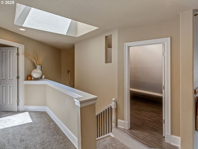 7913 Sw LEISER Ln, Portland, OR 97224