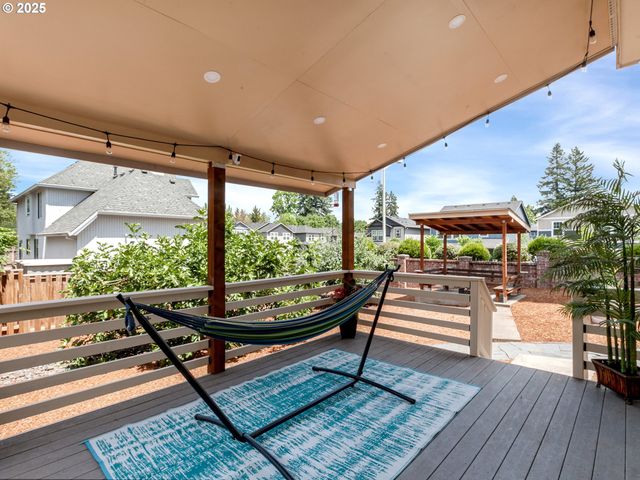 7913 Sw LEISER Ln, Portland, OR 97224