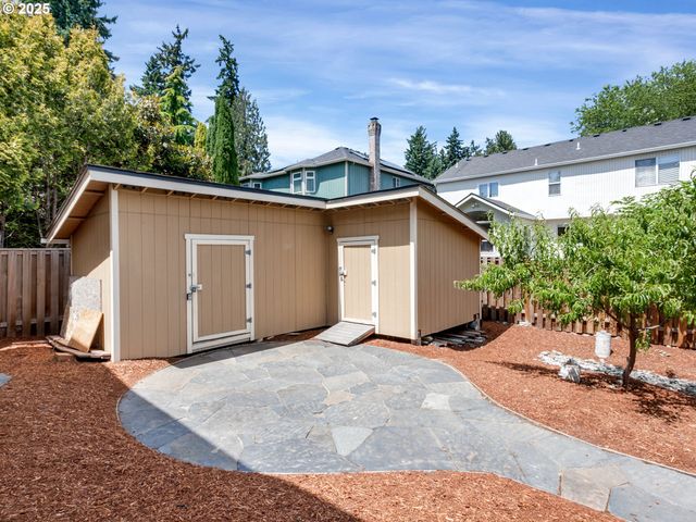 7913 Sw LEISER Ln, Portland, OR 97224