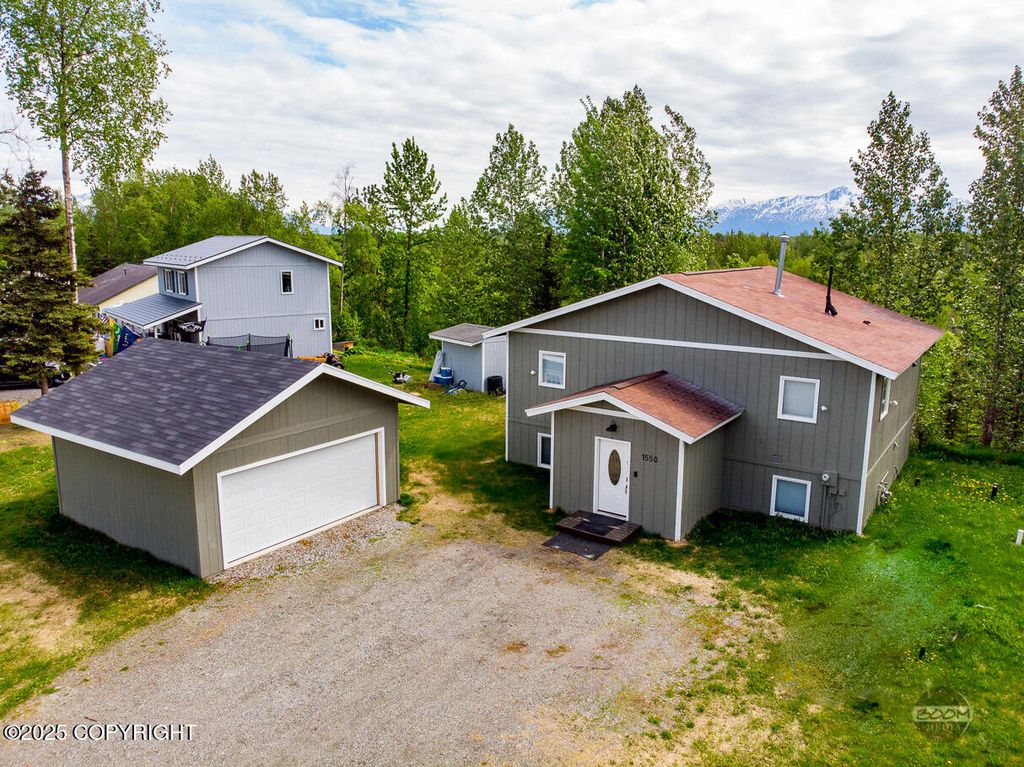 1550 E Raven Drive, Wasilla, AK 99654