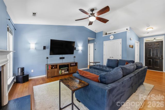 4313 Bubbling Brook Court, Charlotte, NC 28278