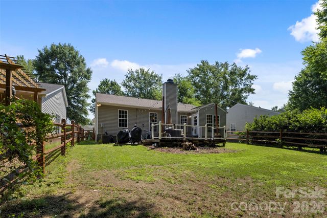 4313 Bubbling Brook Court, Charlotte, NC 28278