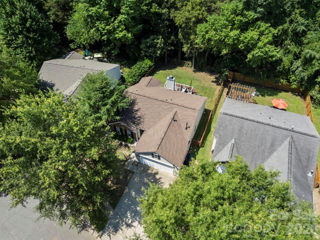 4313 Bubbling Brook Court, Charlotte, NC 28278