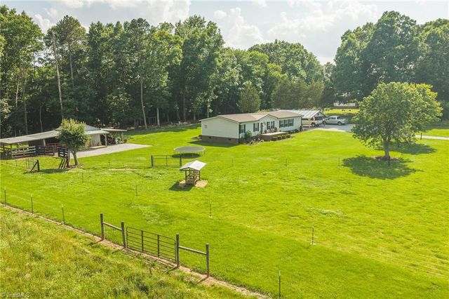 441 Fairgrounds Road, Taylorsville, NC 28681