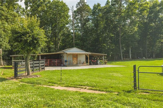 441 Fairgrounds Road, Taylorsville, NC 28681