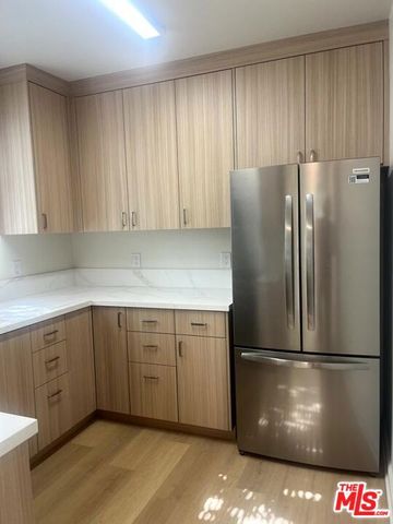 5726 Lemona Avenue, Van Nuys (los Angeles), CA 91411