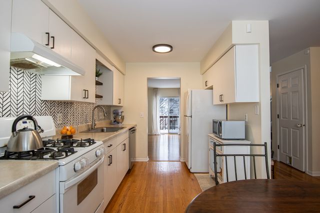 1213 Koster Court, Geneva, IL 60134