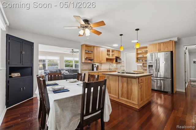 15760 Green Lane Avenue, Livonia, MI 48154