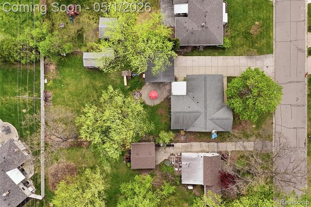 15760 Green Lane Avenue, Livonia, MI 48154