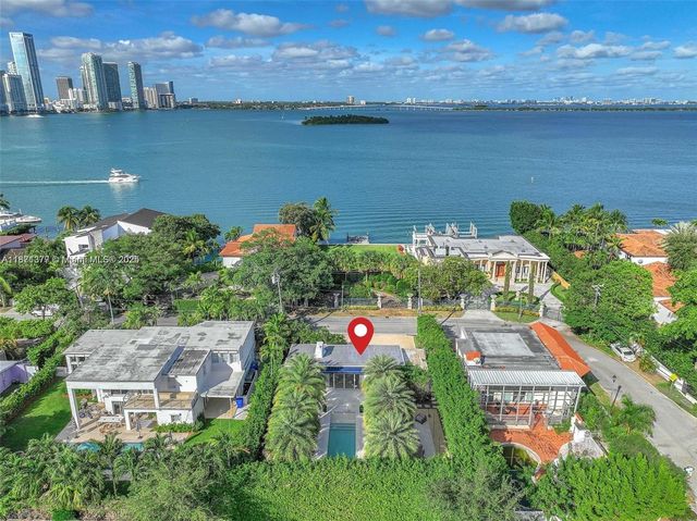 910 N Venetian Dr, Miami Beach, FL 33139