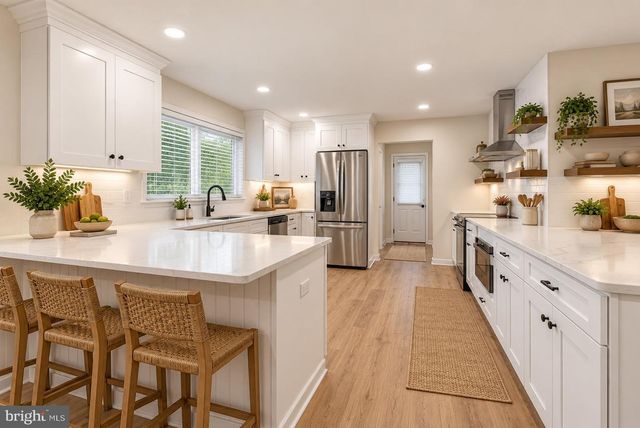 14863 PRESTIGE DR, Woodbridge, VA 22193