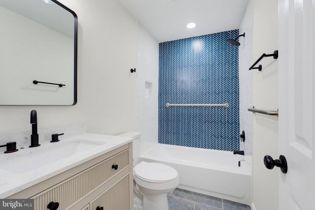 14863 PRESTIGE DR, Woodbridge, VA 22193