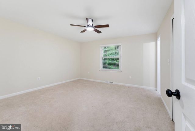 14863 PRESTIGE DR, Woodbridge, VA 22193