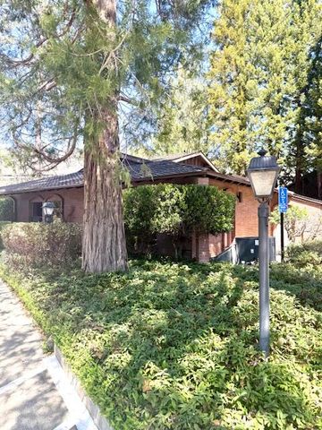 11 Horseshoe Lane, Weaverville, CA 96093